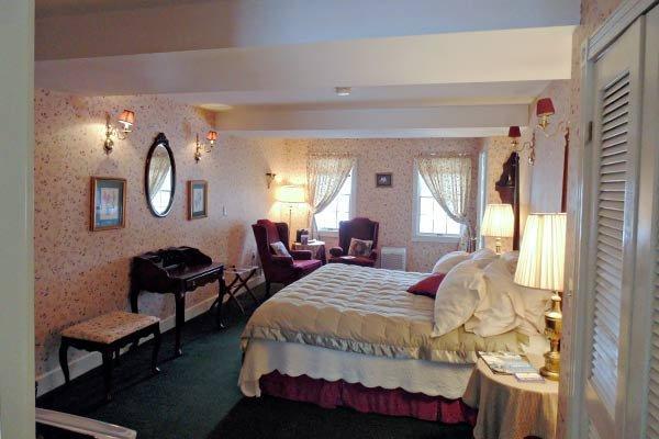 William Seaward Inn 웨스트필드 외부 사진